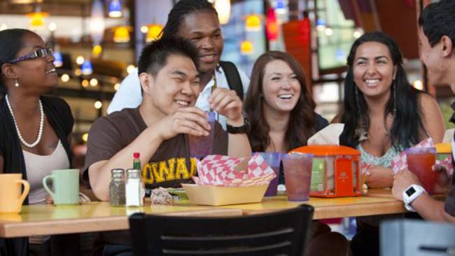 Students eating together